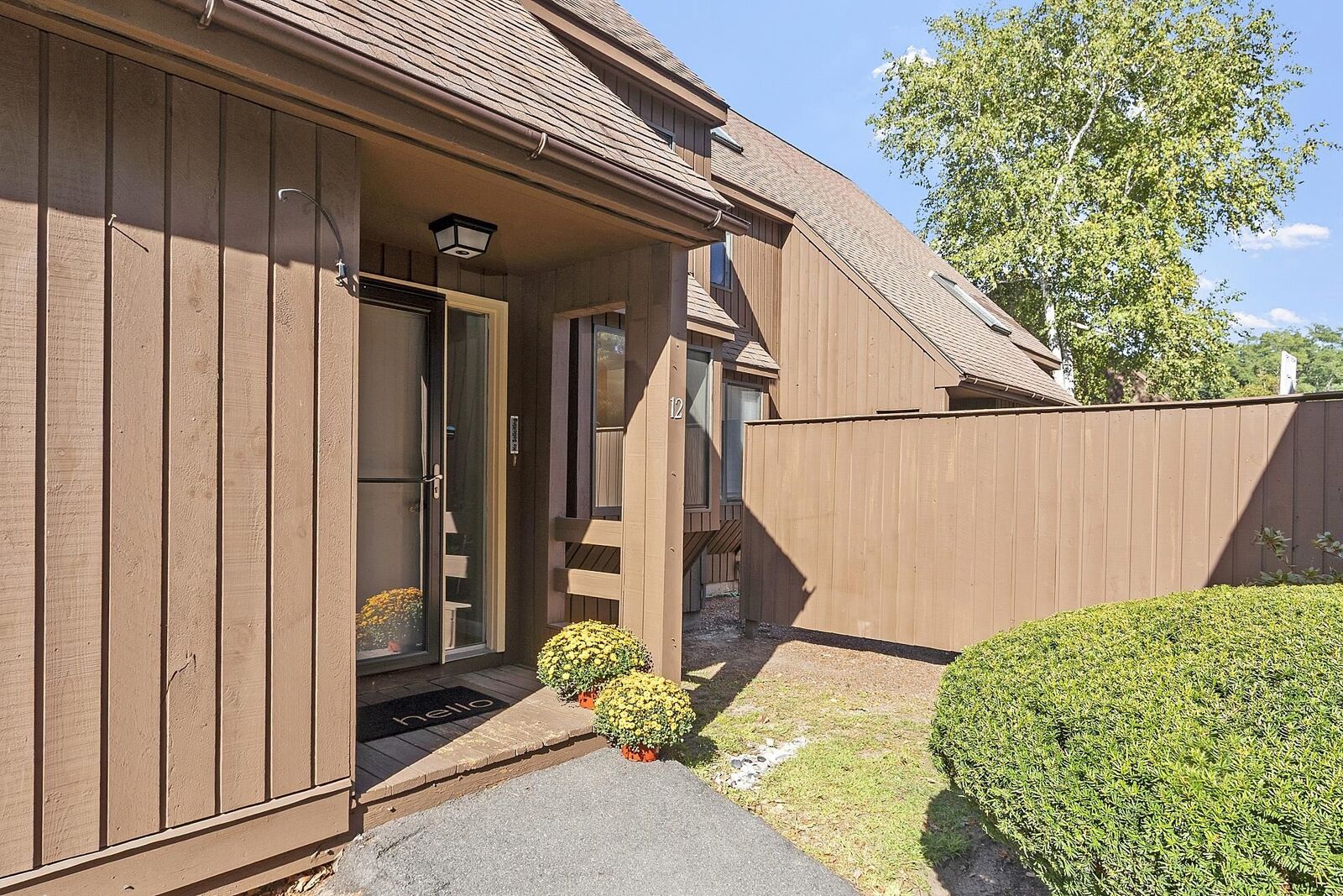 Property Photo:  12 Spring Cove Road  NH 03062 