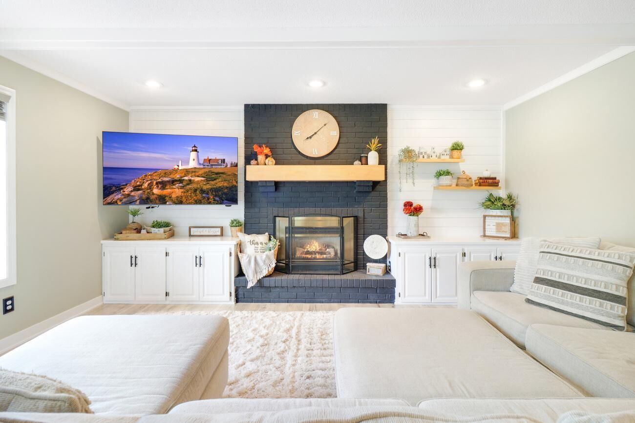 Property Photo:  708 4th Avenue S  MN 55371 