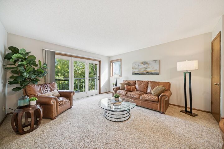 Property Photo: 369 Belvidere Street E 369B MN 55107