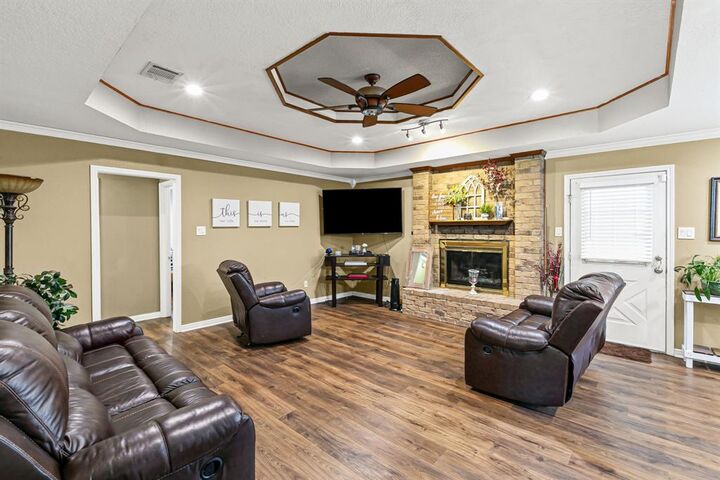 Property Photo:  1803 Inez Drive  TX 76706 