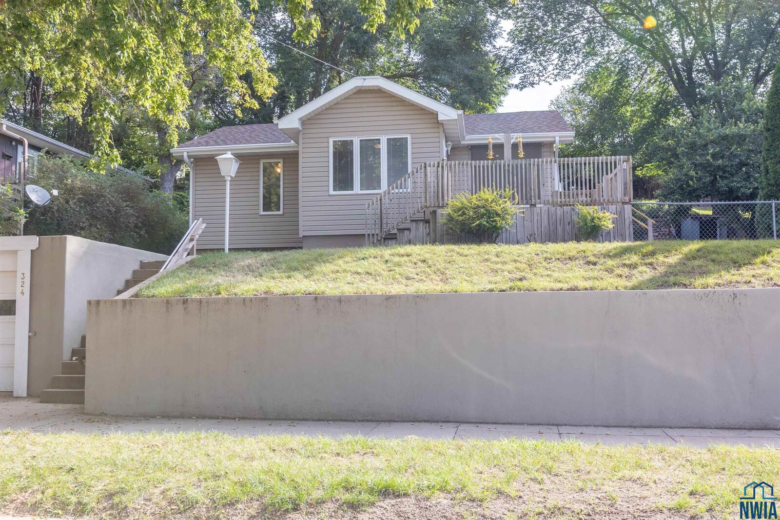 Property Photo:  324 S Casselman Street  IA 51103 