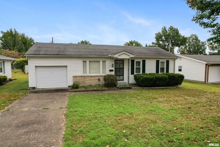 707 Dogwood Lane  Marion IL 62959 photo