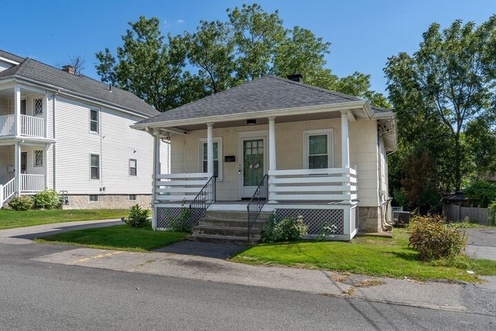 Property Photo: 40 Glen Ave MA 02301