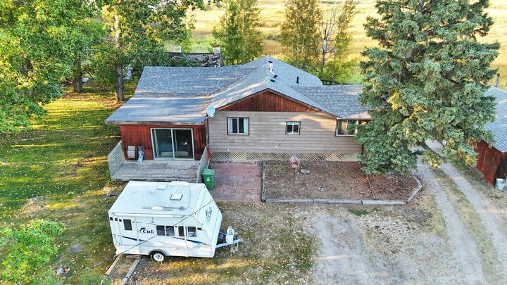 Property Photo: 4152 47 Avenue AB T4T 1C8