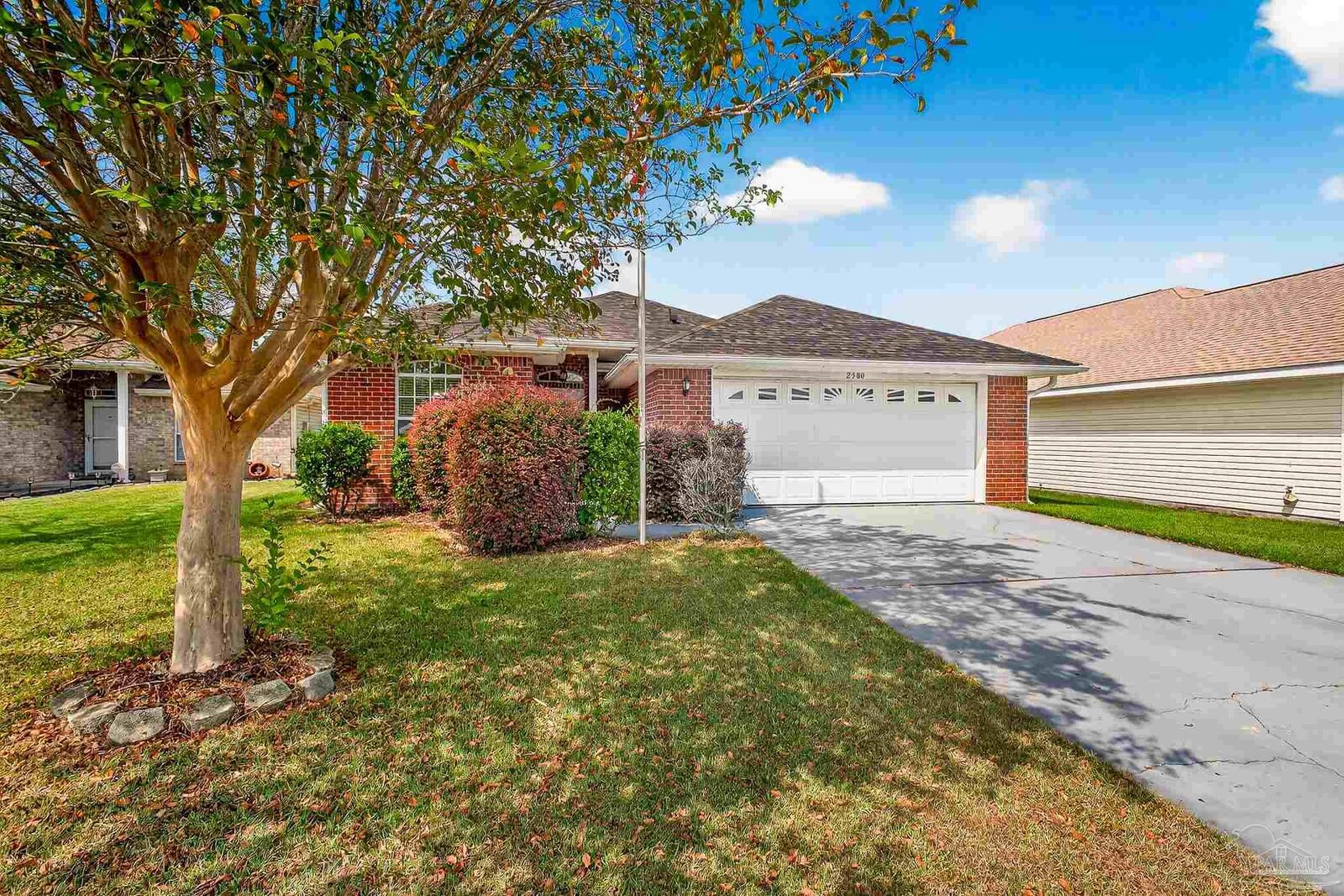 Property Photo:  2380 Bur Oak Dr  FL 32533 