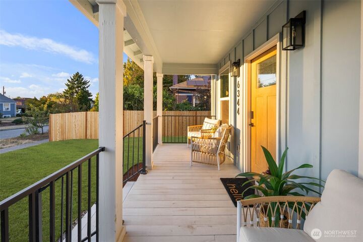 Property Photo:  6344  37th Avenue SW  WA 98126 