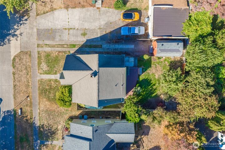 Property Photo:  121  6th Avenue NW  WA 98371 