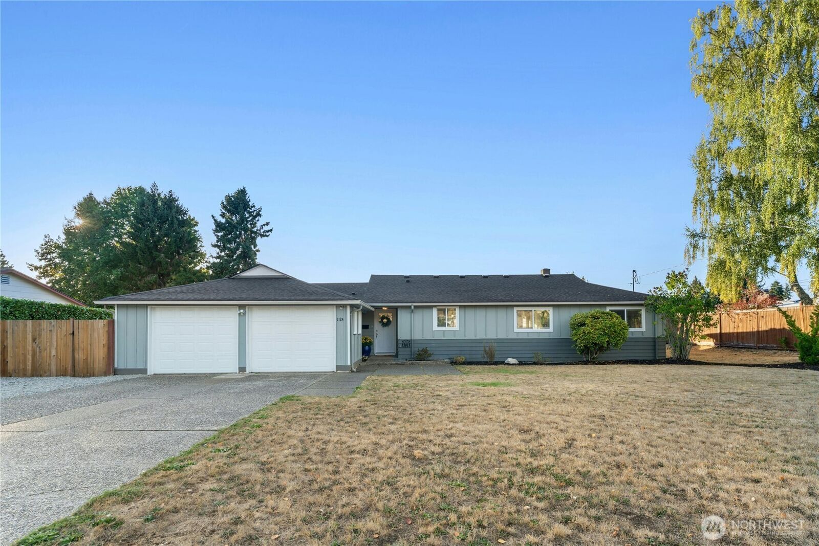 Property Photo:  1142 N Skyline Drive  WA 98406 