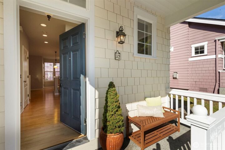 Property Photo: 32 NE Sunset Street WA 98370