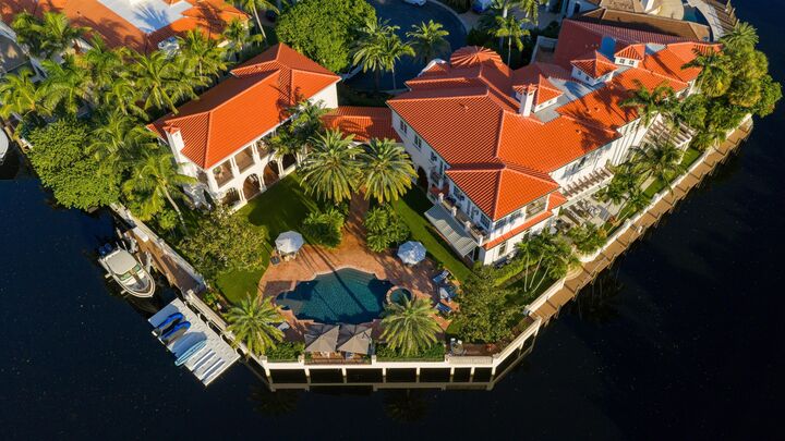 Property Photo:  799 Sanctuary Drive  FL 33431