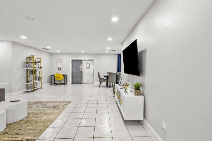 Property Photo:  750 24th Street SW  FL 32962 