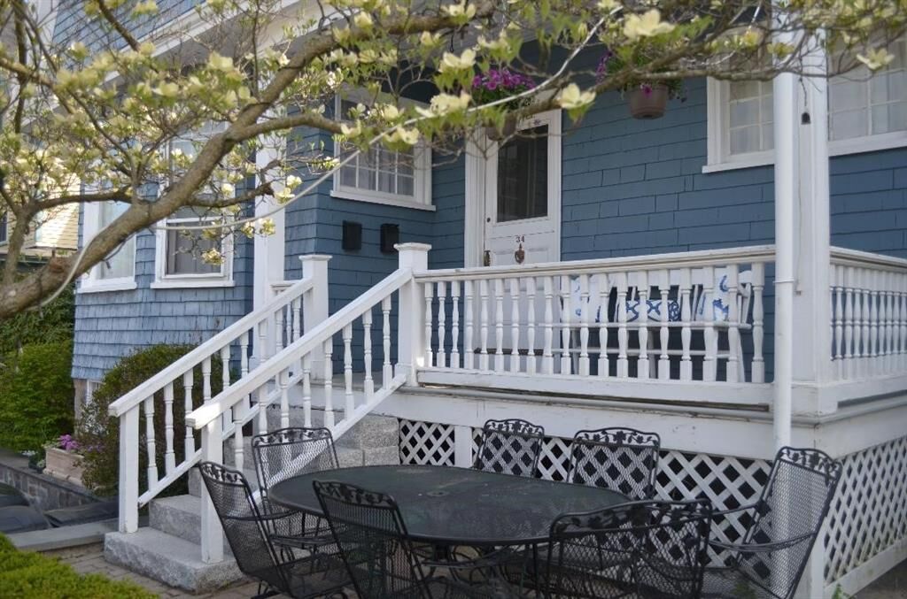 Property Photo:  34 Bull Street  RI 02840 