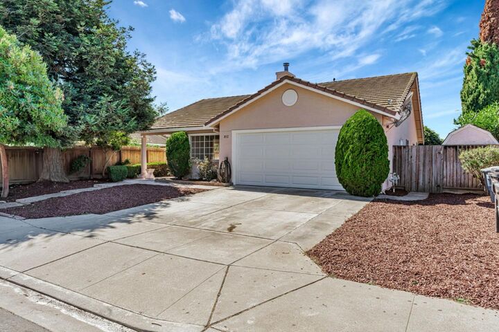Property Photo:  852 Antigua Avenue  CA 93905 