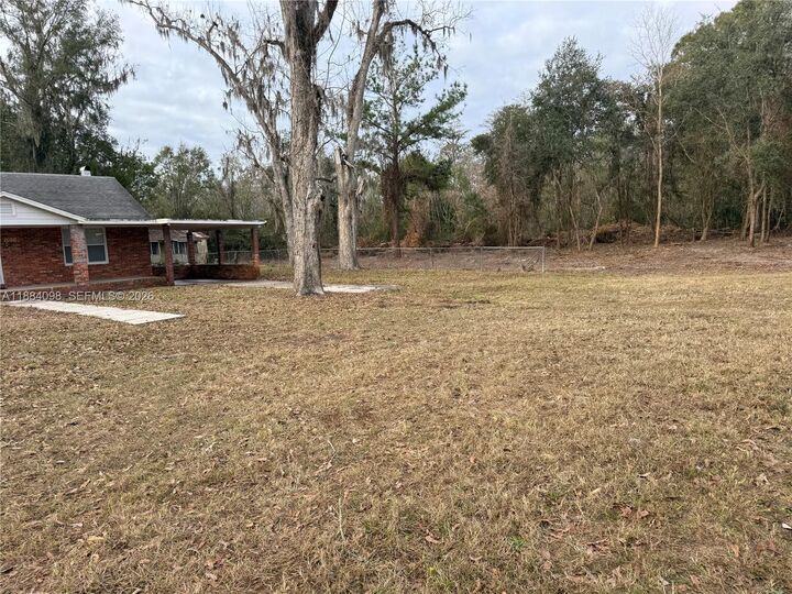 Property Photo:  1056 NE Scott Street  FL 32064 