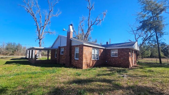 Property Photo:  1056 NE Scott Street  FL 32064 