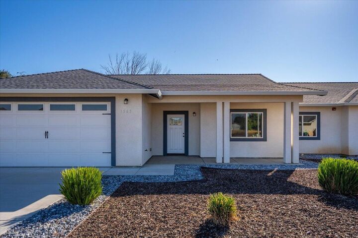 Property Photo: 1565 Carl Court CA 96080