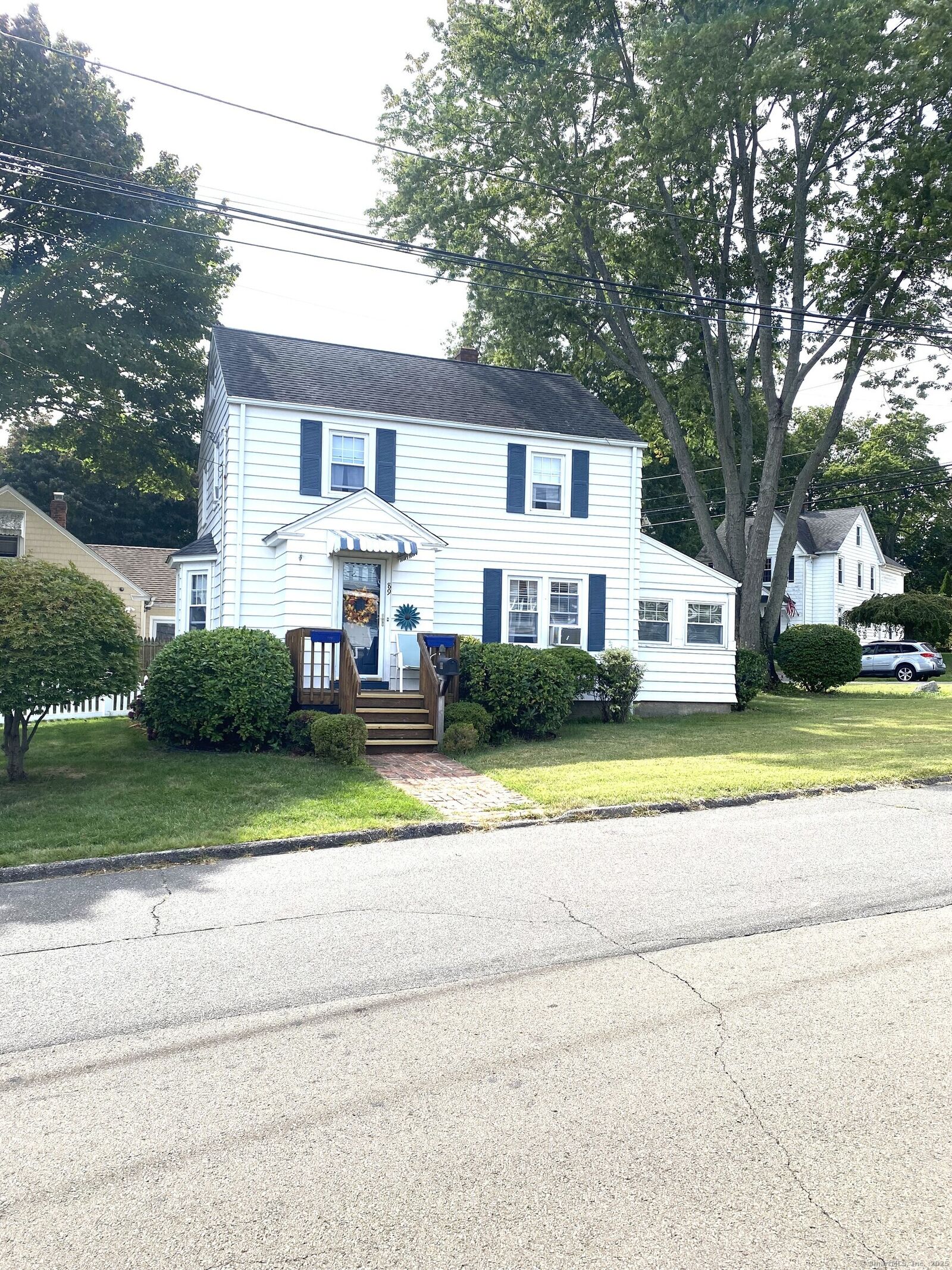 Property Photo: 89 Vernon Street CT 06615