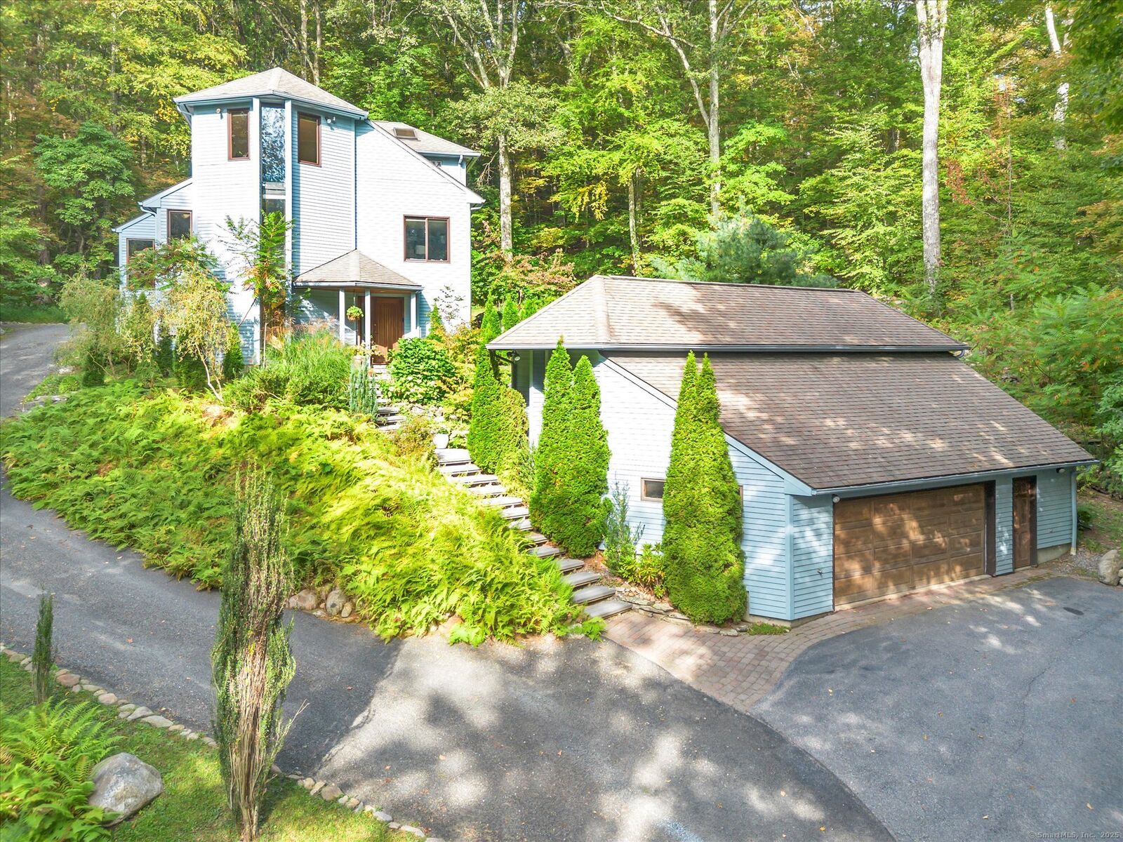 Property Photo:  148 West Hill Road  CT 06057