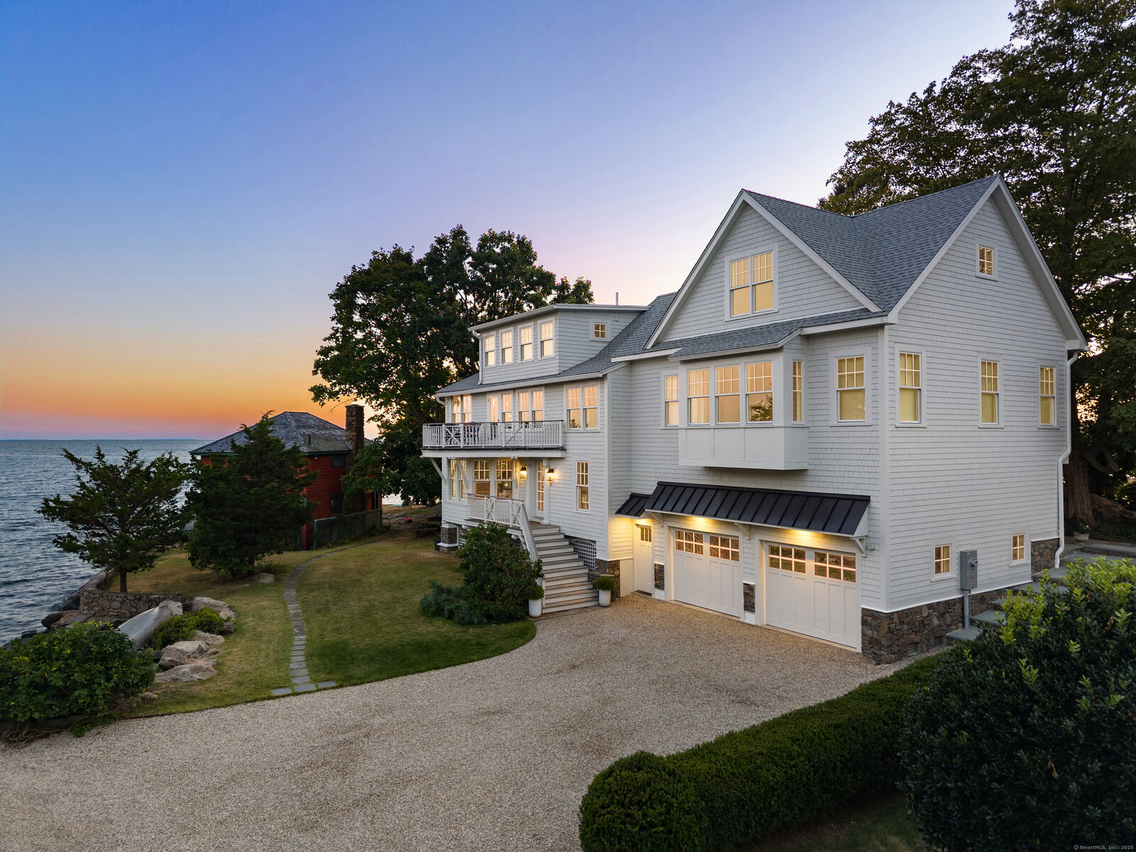 Property Photo:  33 Thimble Farms Road  CT 06405