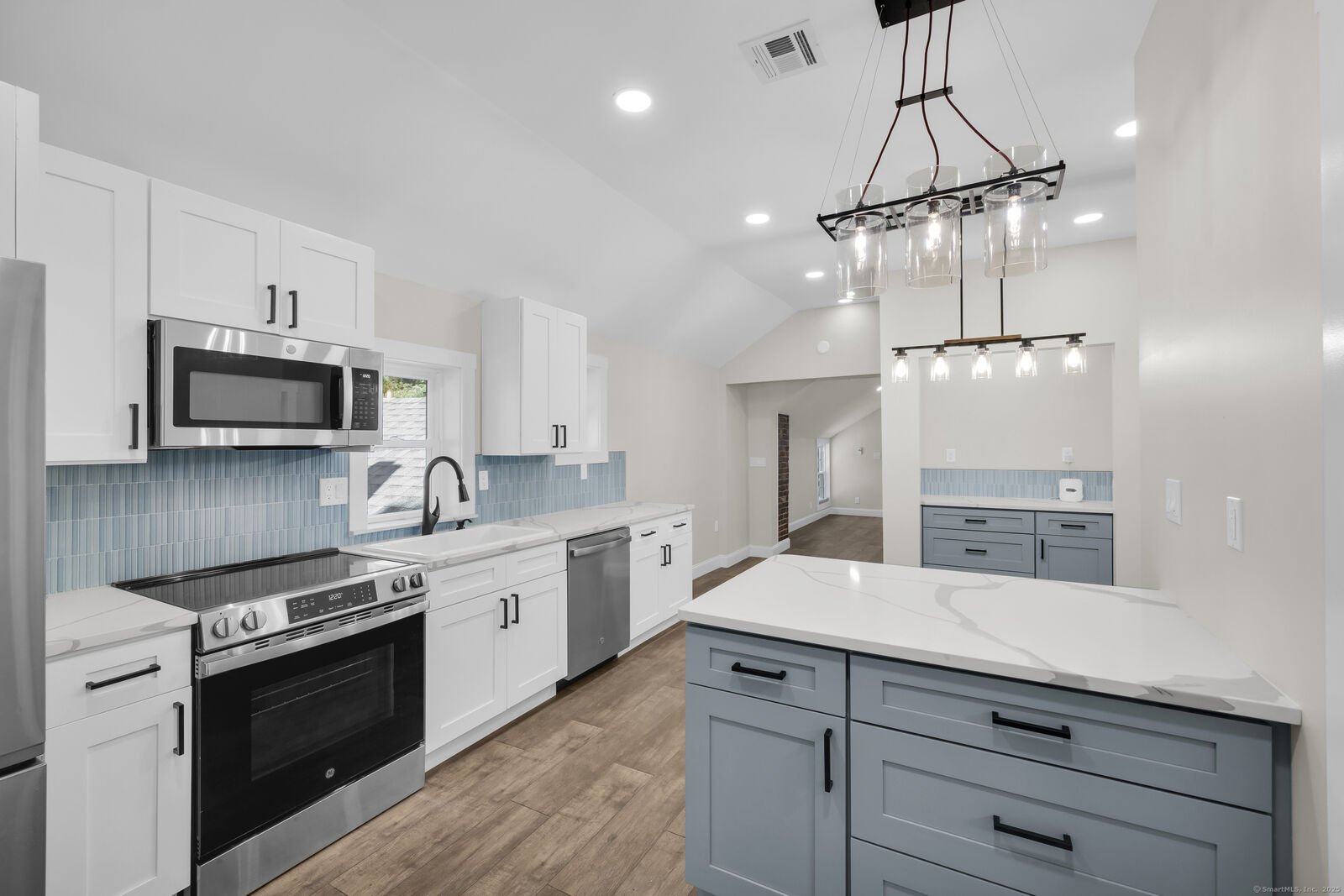 Property Photo: 48 Water Street 2 CT 06073
