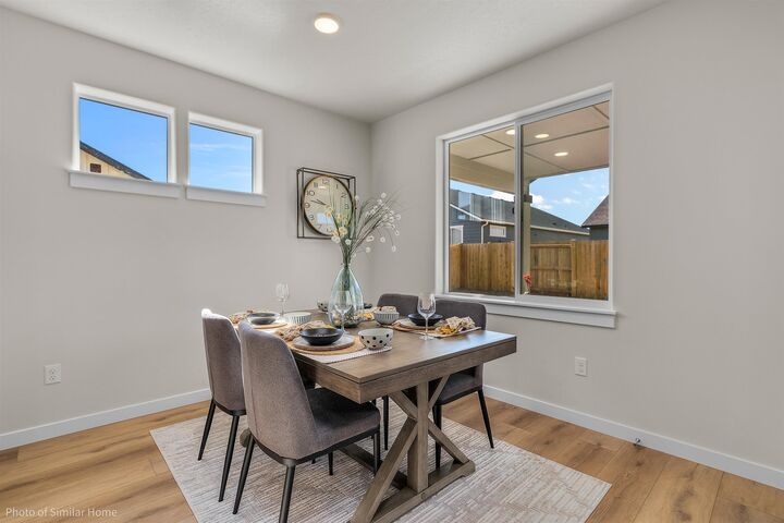Property Photo:  316 N Viewmont Ct 10/1 Middleton  WA 99016 