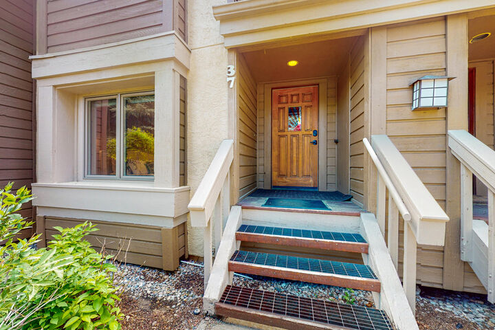 Property Photo: 2737 Sunburst Condo Dr 37 ID 83353