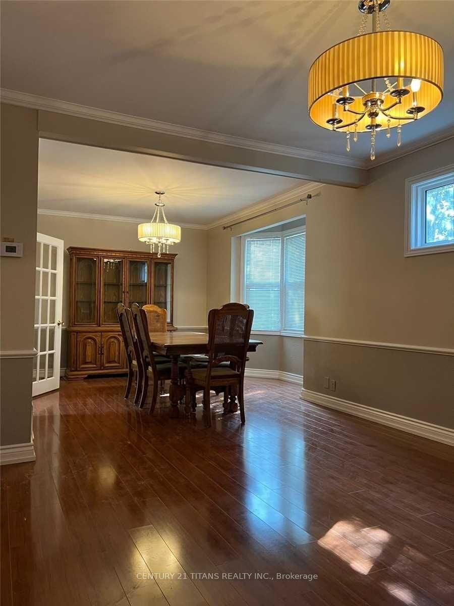 Property Photo:  295 Ritson Road S  ON L1H 2N5 