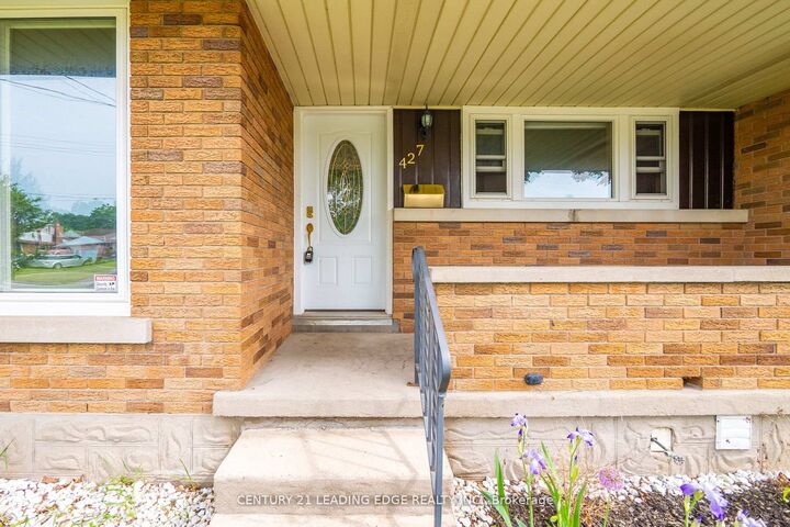 Property Photo:  427 Krug Street  ON N2B 1K9 