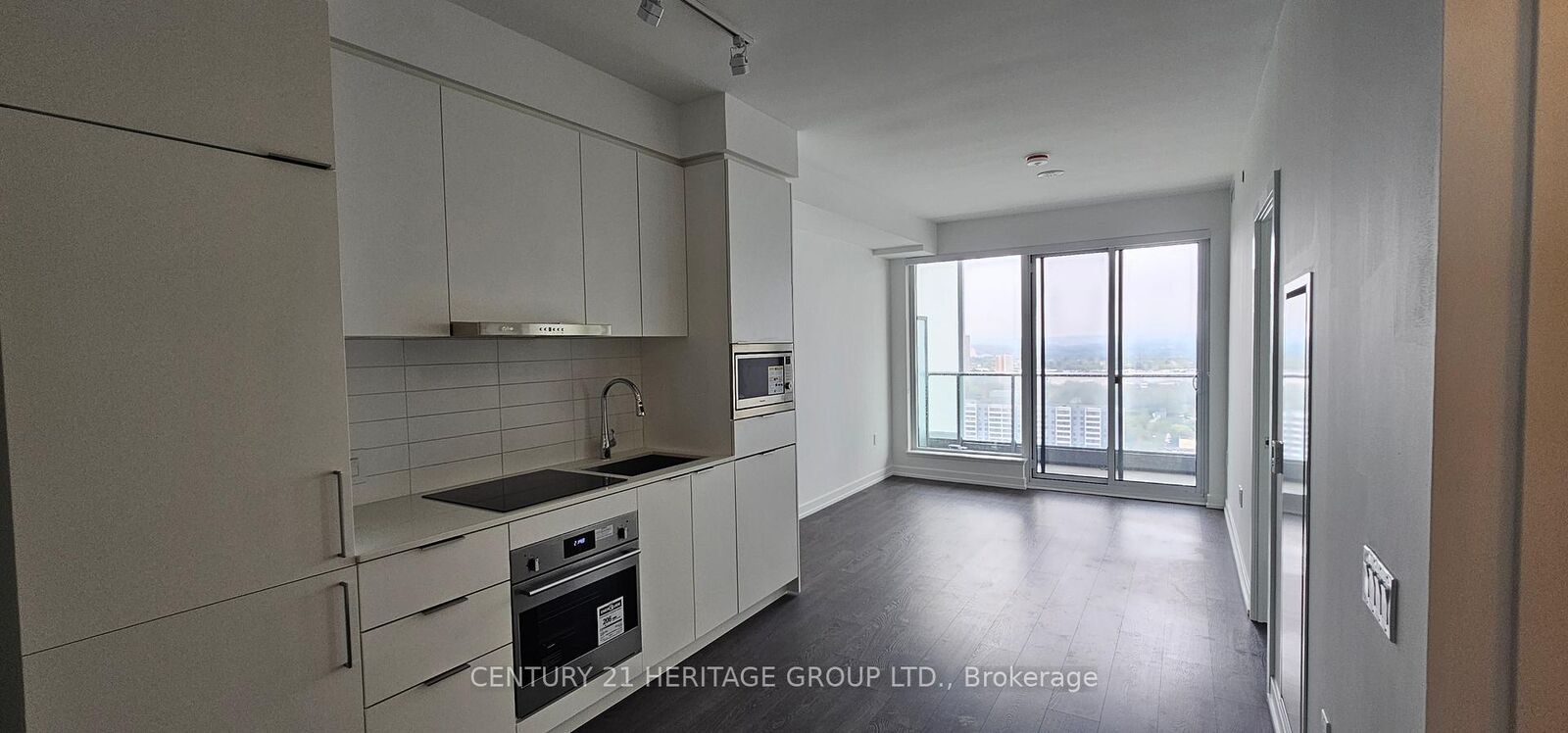 Property Photo:  8 Olypmic Garden Drive S2709  ON M2M 0B9 