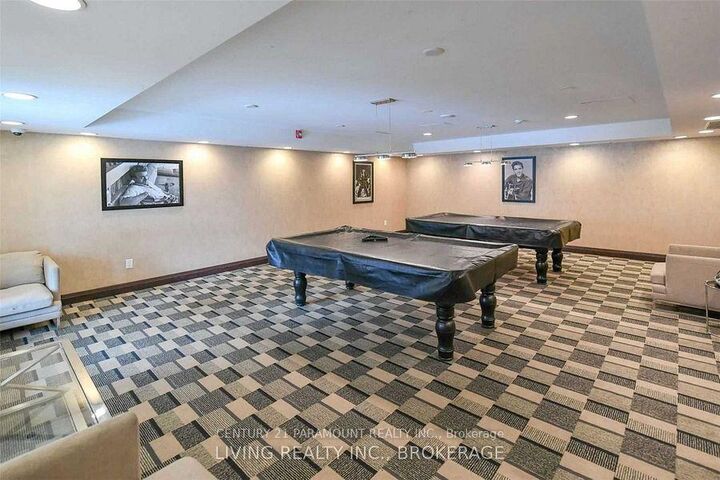 Property Photo:  208 Enfield Place 1202  ON L5B 0G8 