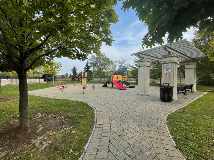 Property Photo:  7373 Kennedy Road 502  ON L3R 1H6 