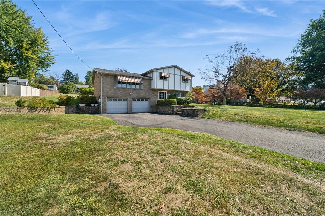 Property Photo: 1722 Arona Rd PA 15642