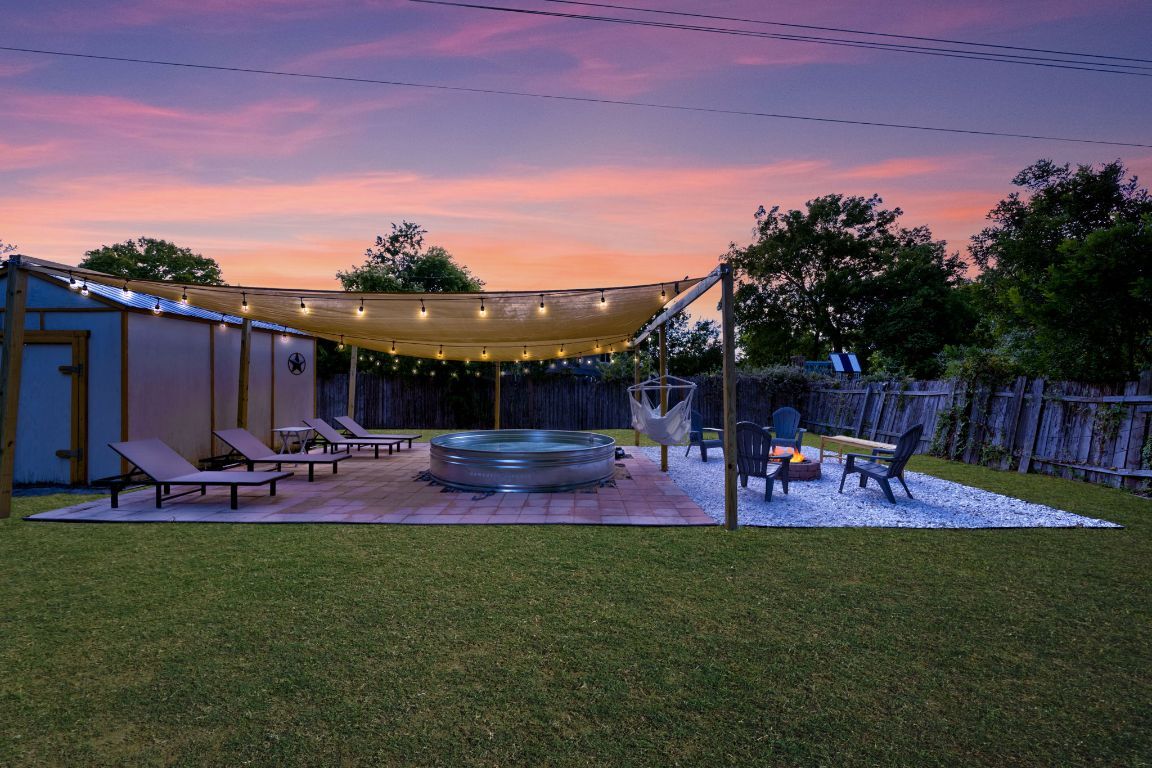 Property Photo:  805 Sahara Avenue  TX 78745 