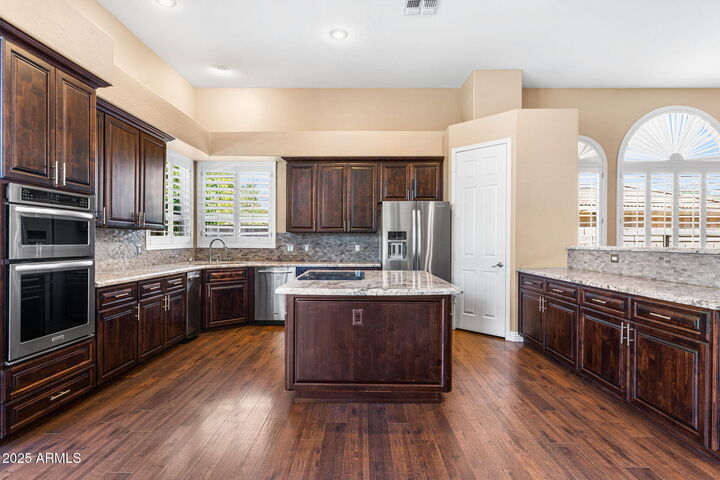 Property Photo:  4410 E Robin Lane  AZ 85050 