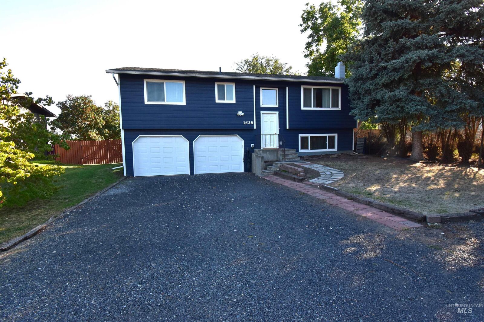 Property Photo:  1628 Ripon Ave  ID 83501 