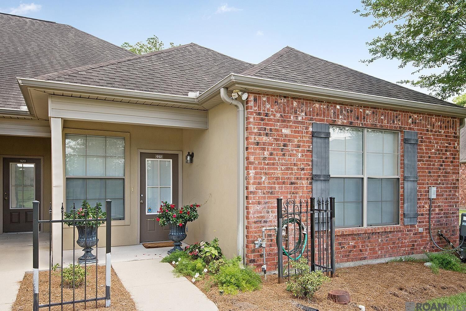 Property Photo: 809 Summer Breeze Dr #903 LA 70810