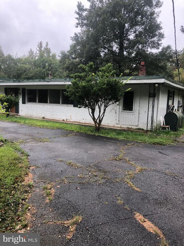 Property Photo:  6705 Bumpy Oak Road  MD 20646 