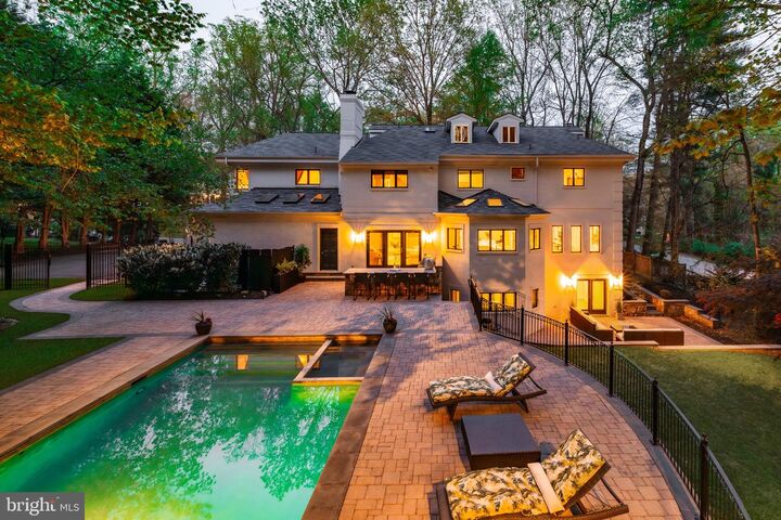 9200 Hollyoak Drive  Bethesda MD 20817 photo