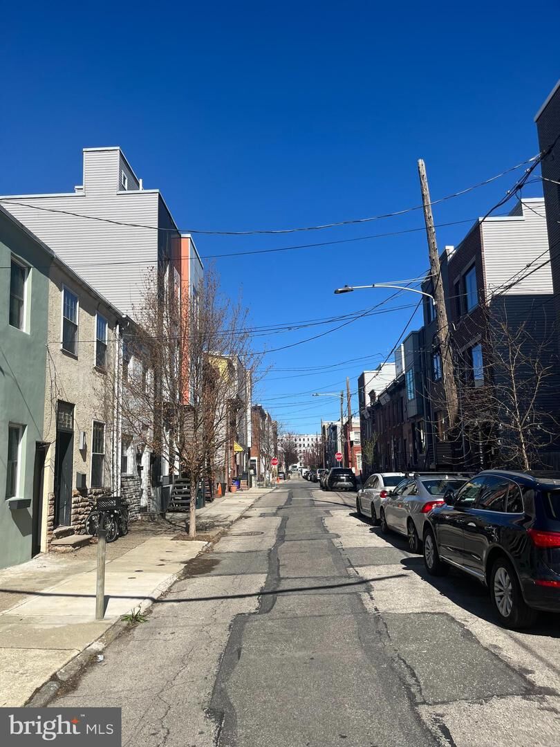 Property Photo: 1908 E Arizona Street PA 19125