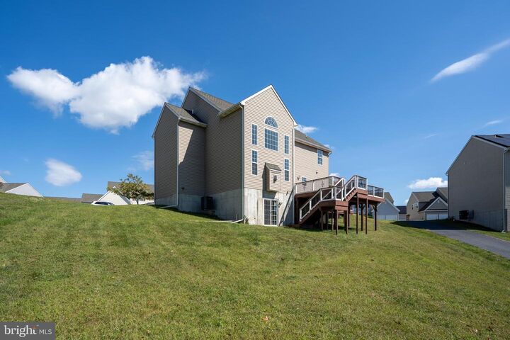 Property Photo:  1724 Ambrosia Circle  PA 17110 
