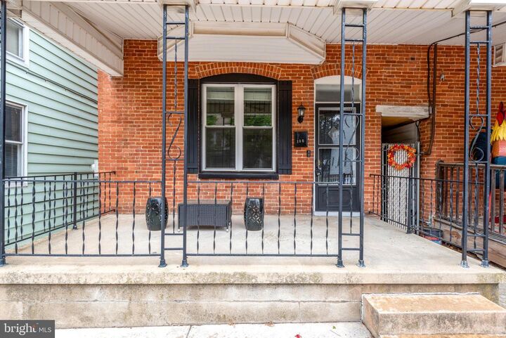 Property Photo:  122 S Pleasant Avenue  PA 17313 