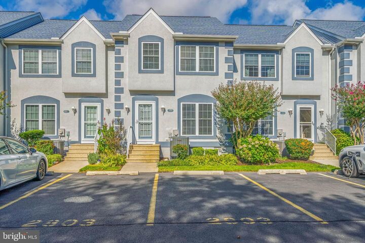 Property Photo:  280 American Eagle Way 2803  DE 19971 