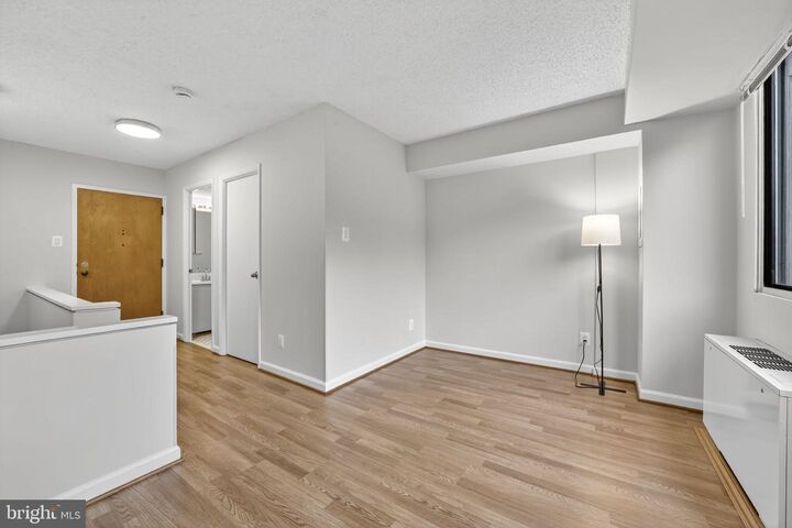 1245 13th Street NW 304  Washington DC 20005 photo