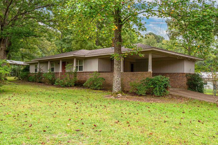Property Photo:  212 Adriance Lane  AR 72104 