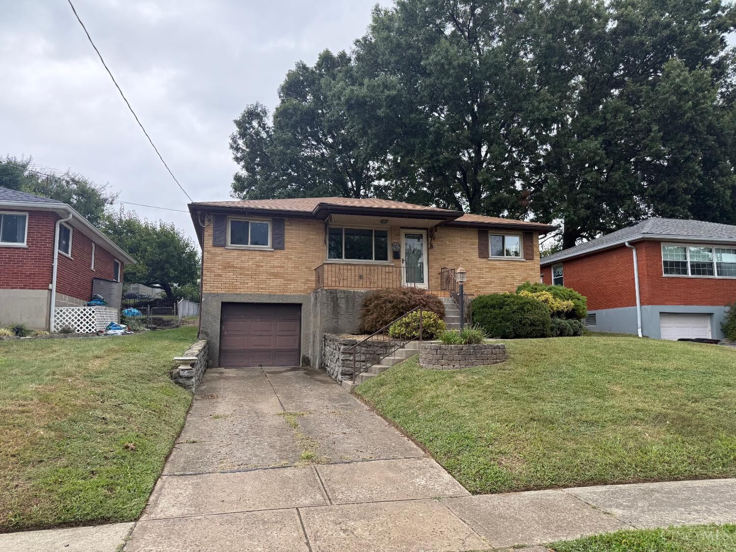 Property Photo: 3376 Keywest Drive OH 45239