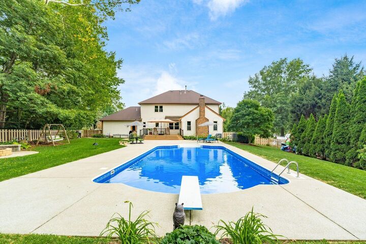 Property Photo: 9756 Camelot NW Street OH 43147