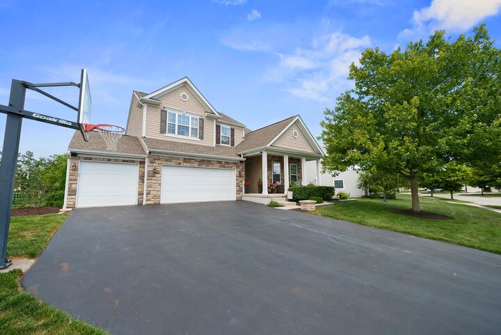 Property Photo:  2114 Visconti Drive  OH 43123 