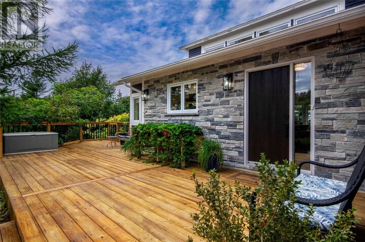 Property Photo:  31 Deborah Lynn Heights  NL A1L 3E5 