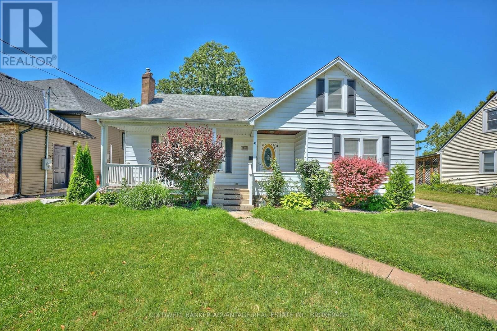 Photo de la propriété:  49 Carlton Avenue  ON L3C 1P8 