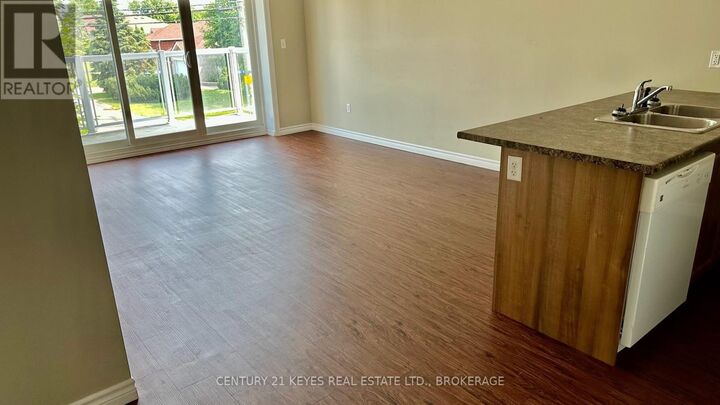 Property Photo:  665 King Street West 208  ON K7G 2H3 
